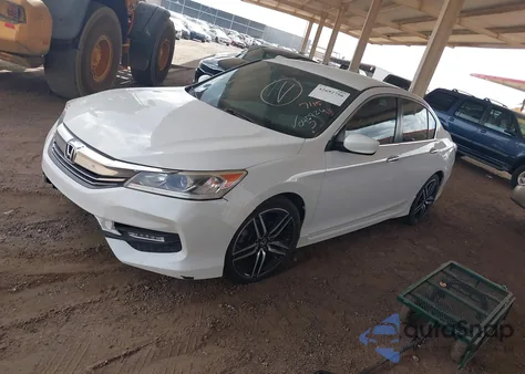 2017 Honda Accord Sport z USA, uszkodzony, nr VIN 1HGCR2F59HA046726